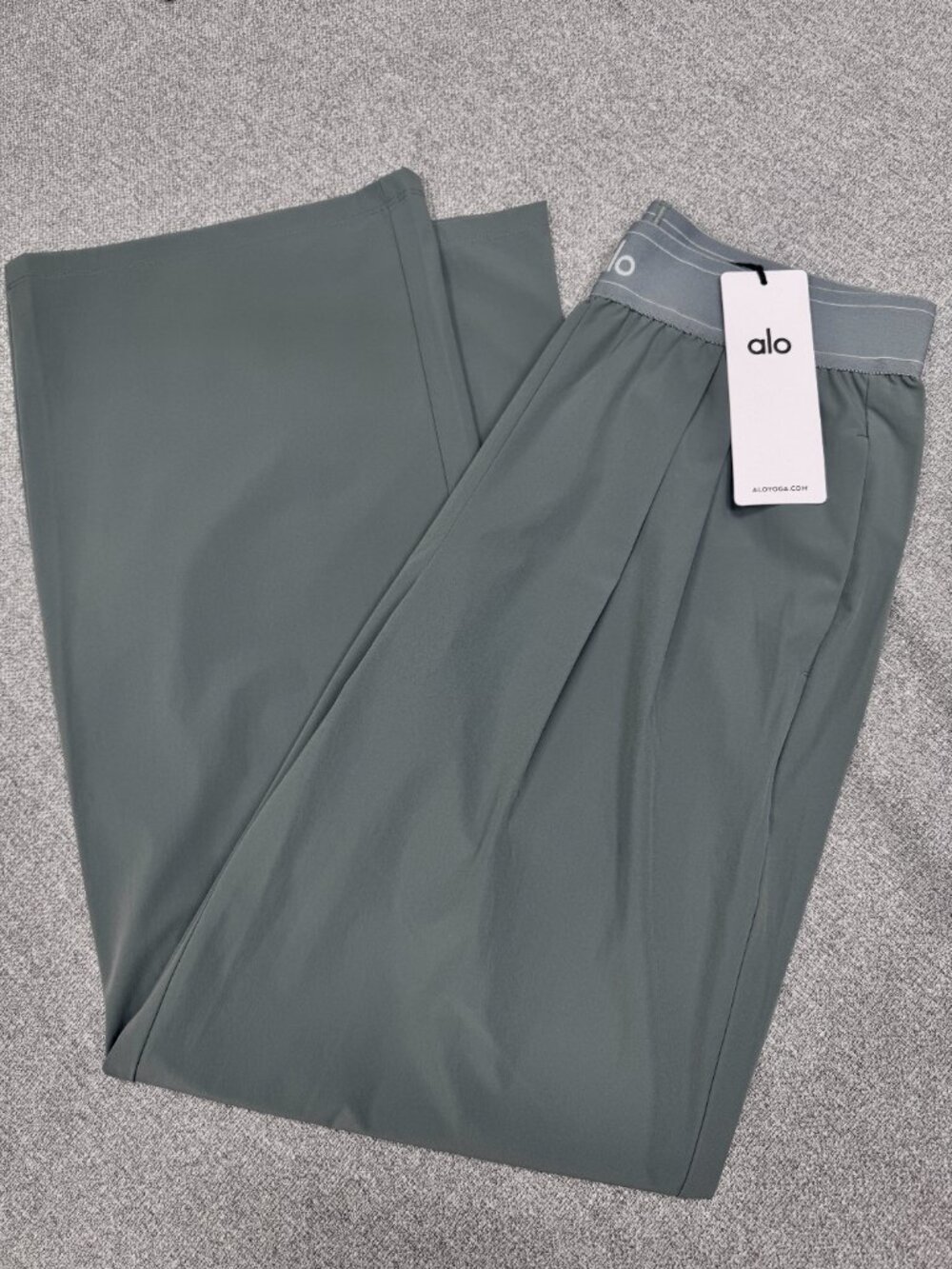 Brand new Steel Grey🎉ALO Yoga Suit Up Pants NWT💙 Everyday Chic Trousers - Picture 7 of 8